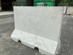 Betonová silniční svodidla - 1