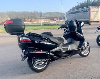 SUZUKI BURGMAN 650 Executive - TOP stav - po servisu