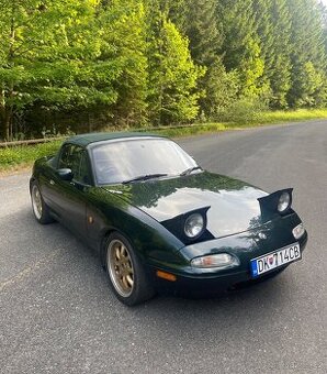 Mazda Eunos Roadster (mx5 miata)