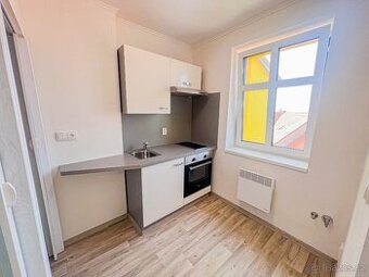 Pronájem bytu 1+1 22 m2, Nám. Kpt. Otmara Chlupa, Znojmo