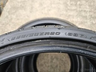 235/30R20 88Y Falken Azenis FK510   2ks  4mm