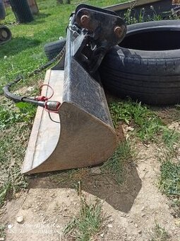 Hydraulická naklápěcí svahová lžíce k mikro bagru