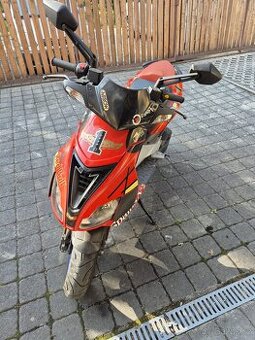 Prodám skútr Aprilia SR 50