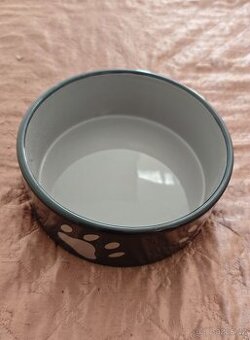 Keramická psí miska (19 cm)