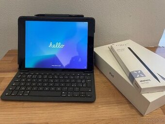Apple IPad 9. generace + klávesnice LOGITECH + stylus FIXED