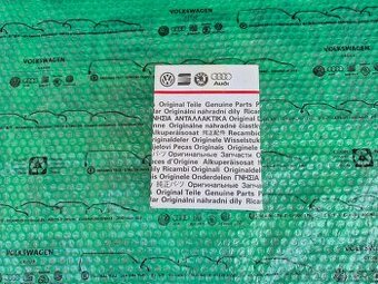 držák přepínačů pod volantem Škoda Felicia od 08/96 6U095355