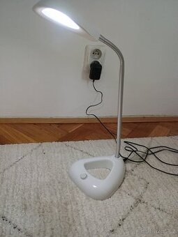 Světlo/lampička na stůl LED