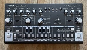 Bass Line Synthesizer Behringer TD-3
