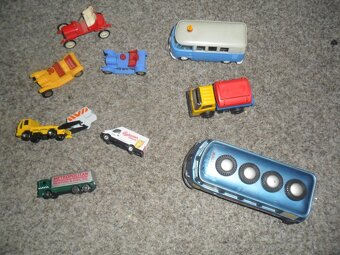 kostky dřevěné Červená Karkulka, autíčka, domino, duplo