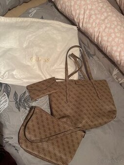 Kabelka guess