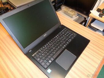 ACER TravelMate P259 CZ+Win 11 Pro -velmi pěkný stav