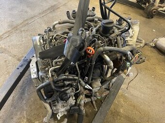 VW Transporter T5 - motor 2.0tdi 75kw CAA