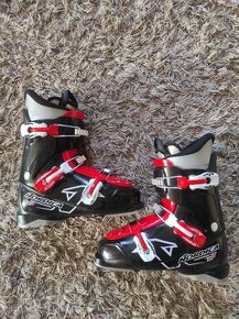Prodám lyžařské boty Nordica velikosti boty 290 mm