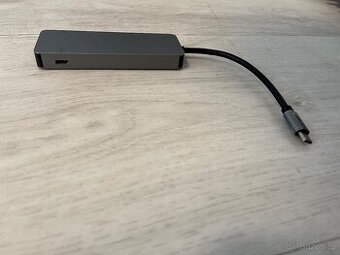 USB-C rozbičovač 6v1