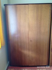 šatní skříň ze 60 let