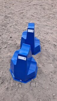 Nove stojany na kavalety