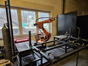 ROBOT KUKA