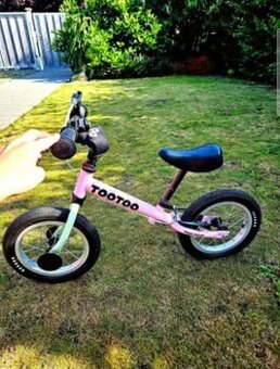 Odrážedlo Too-too, Yedoo