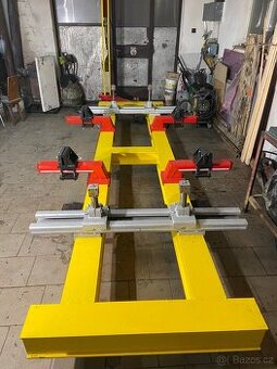 PROFESIONÁLNÍ ROVNACÍ STOLICE NA KAROSERIE