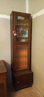 Prosklená skříňka