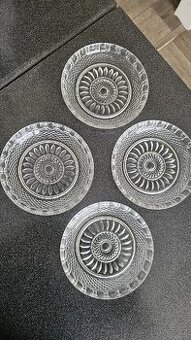 Sada skleněných dezertních talířků (4 ks) – květinový vzor