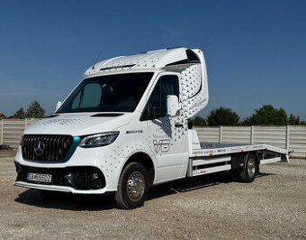 Mercedes-Benz Sprinter odťahový špeciál so spaním a prívesom