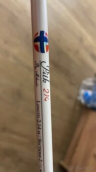 Rybářský prut na sumce spin