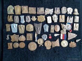 Rozsáhlá sbírka starých Sokolských odznaků 