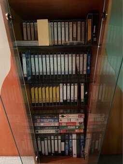 VHS kazety různých značek v perfektním stavu, cca 100 kusů