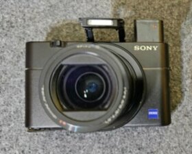 Prodám fotoaparát Sony RX100 V (DSC-RX100M5)