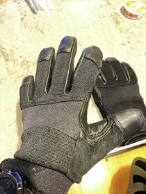 Taktické ochranné rukavice
