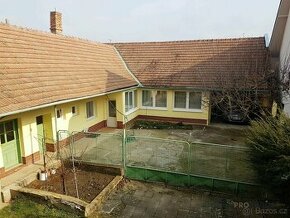 Prodej rodinného domu 132 m² s garáží a zahradou, pozemek 1 