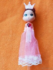Svítící a blikající panenka na tyči 40 cm