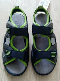 Nové chlapecké sandály - 1