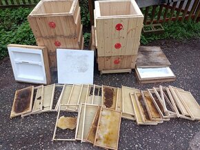 Včelařské potřeby