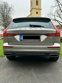 Volvo V60 Cross Country - 1