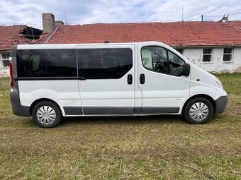 OPEL VIVARO LONG 2,5 CDTI-9.MÍST-2008-107KW-VELKÝ SERVIS