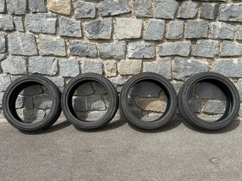 celoroční pneumatiky 225/40 R19 Tracmax - 1