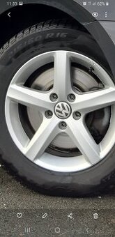 Prodám zimní pneu 215/60R16
