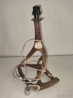 Lampa z paroží