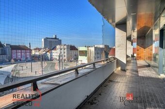 Pronájem, komerční/restaurace, 597.8 m2, náměstí 28. října 1