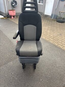 Sedacka iveco