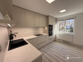 Prodej bytu 3+1 76 m² Na Honech II, Zlín - 1