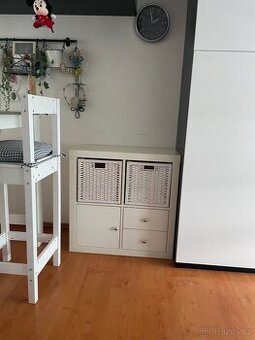 Komoda Ikea s doplňky 2 šuplíky + 2x koš