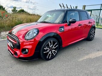 Mini Cooper 148kW, R.v.2017, automat. 5 dveří, GP packet,f55