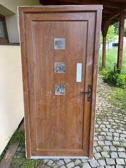 Plastové vchodové dveře 100 cm