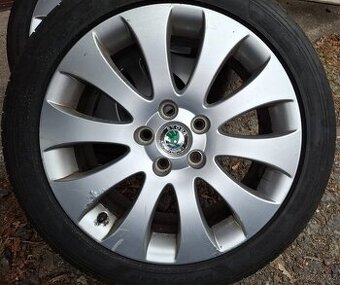 Originální alu Škoda 5x112 7jx17 ET 49 + 225/45