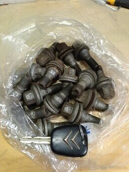Šrouby pro ALU kola Citroen, Peugeot