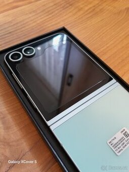 Samsung Galaxy Z Flip6