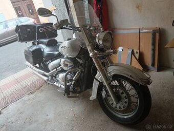 Suzuki Intruder C800